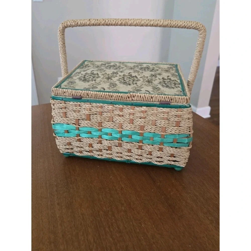Vtg Penneys Fashions Tapestry Sewing Box With Handle Wicker Organizer Crafts‎